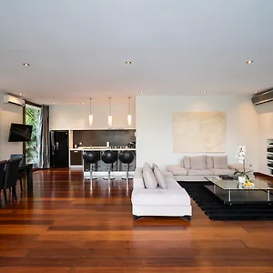 https://c151-smart-villas.hotelsseminyak.net
