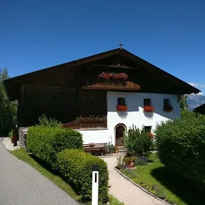 Homestay Haus Falkner, Mutters